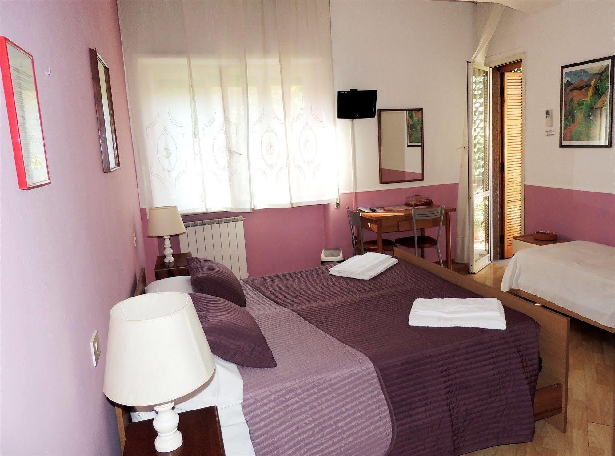 Maison Genevois 3 Bed and Breakfast Roma Exterior foto